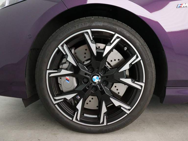 BMW BMW