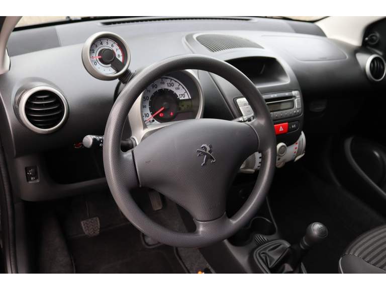 Peugeot Peugeot