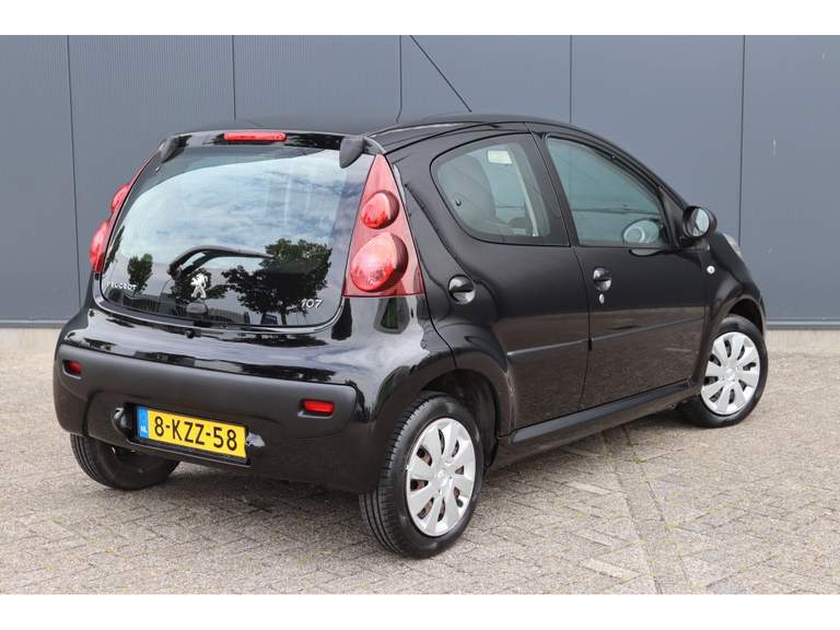 Peugeot Peugeot