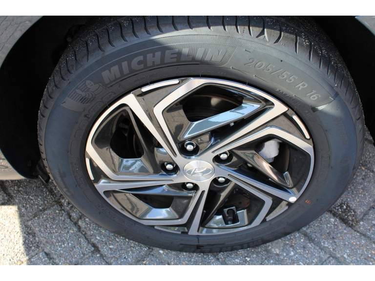 Hyundai Hyundai