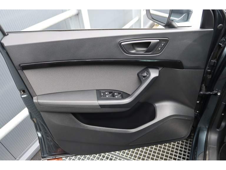 SEAT SEAT