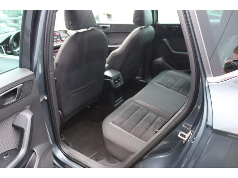 SEAT SEAT