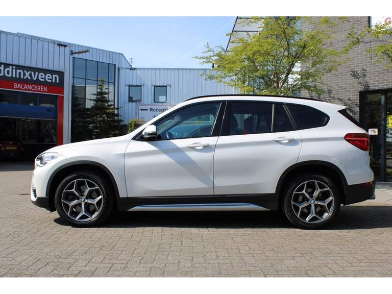 BMW BMW