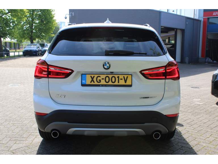 BMW BMW