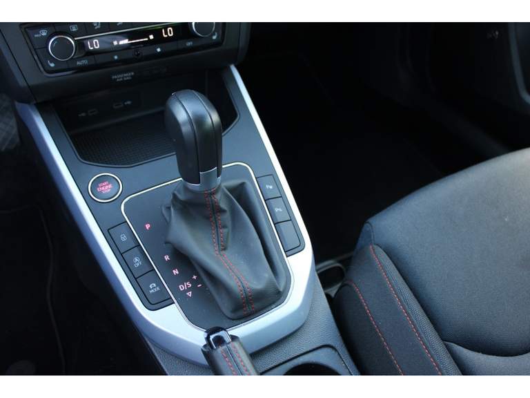 SEAT SEAT