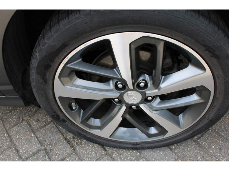 Hyundai Hyundai