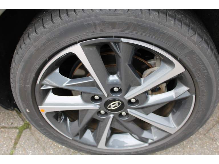 Hyundai Hyundai