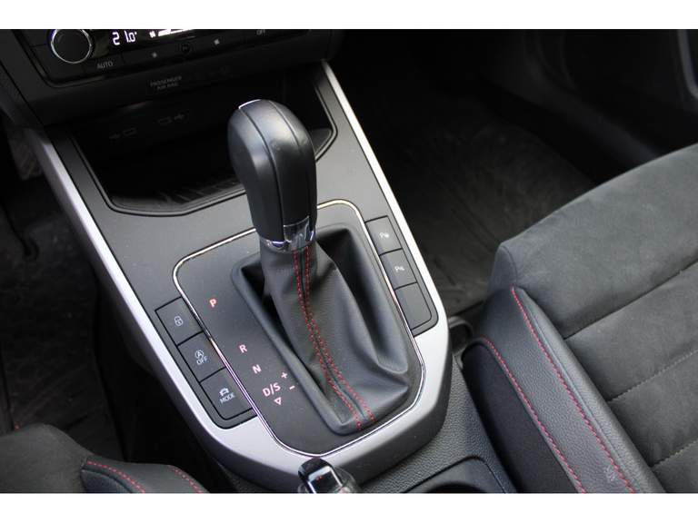 SEAT SEAT