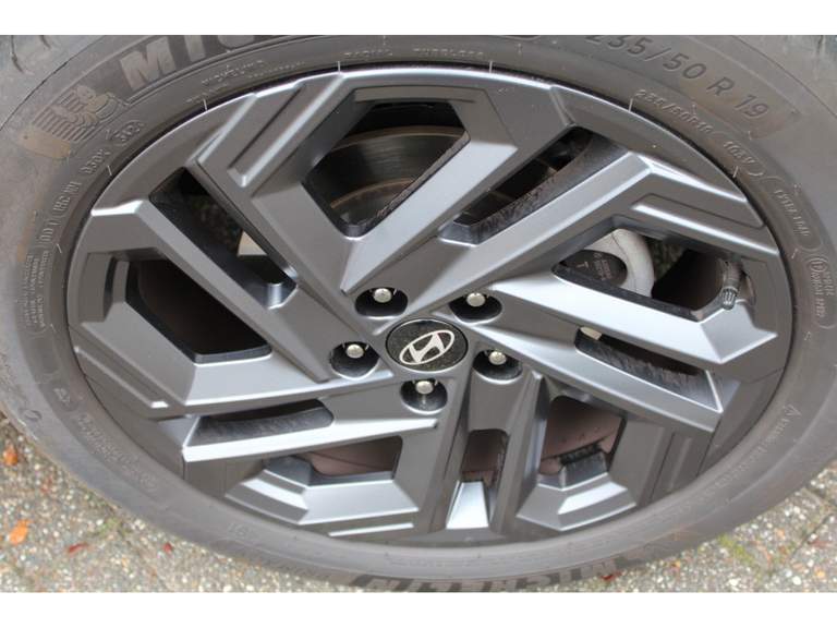 Hyundai Hyundai