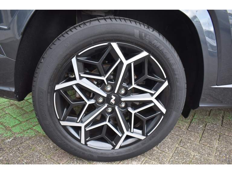 Hyundai Hyundai
