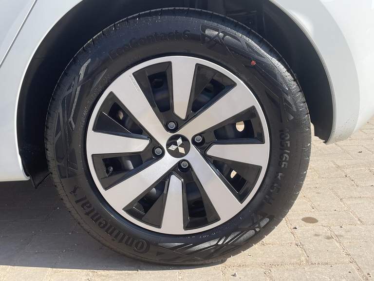 Mitsubishi Mitsubishi