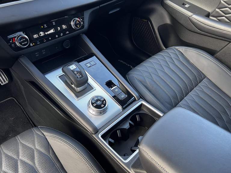 Mitsubishi Mitsubishi