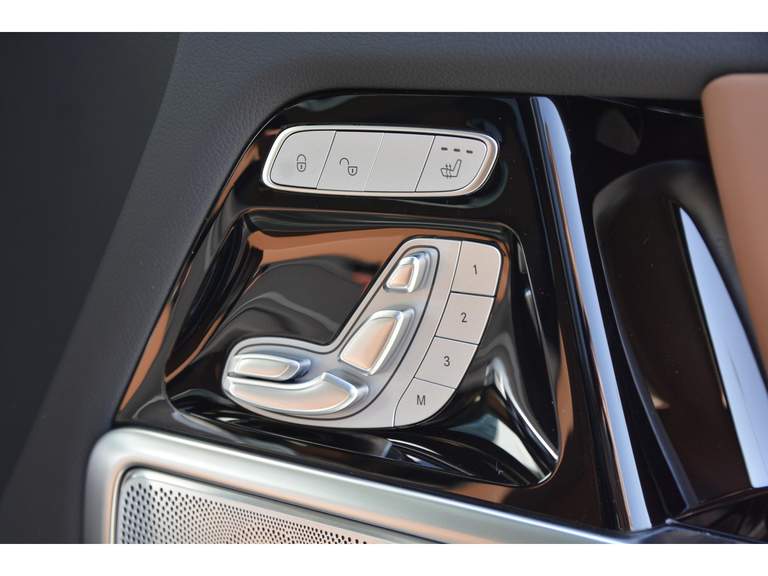 Mercedes-Benz Mercedes-Benz