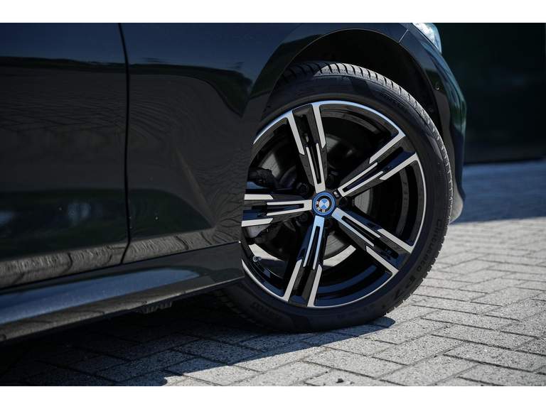 BMW BMW
