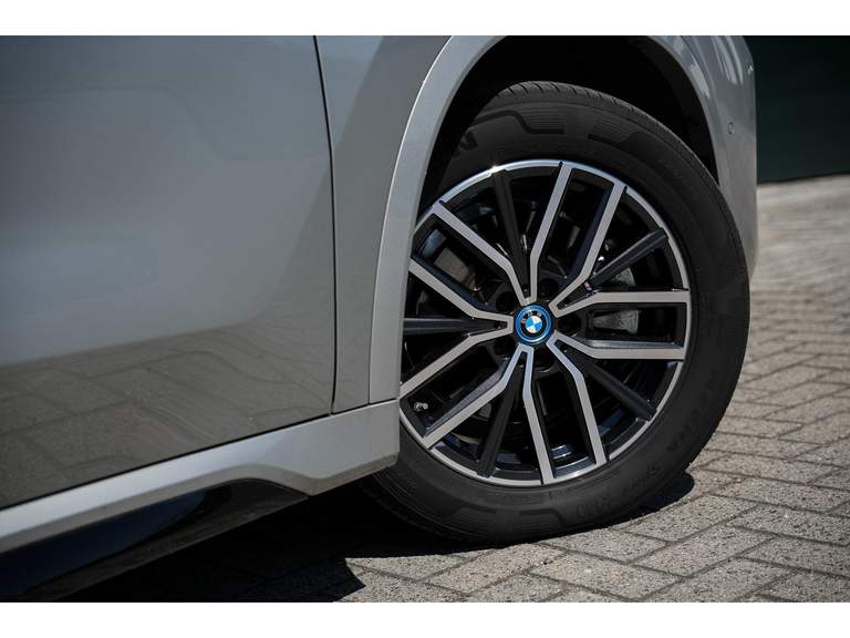 BMW BMW