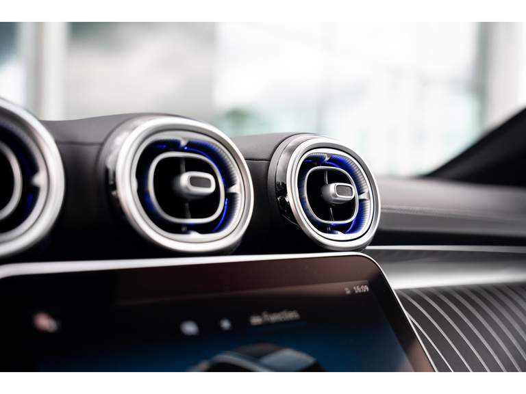 Mercedes-Benz Mercedes-Benz