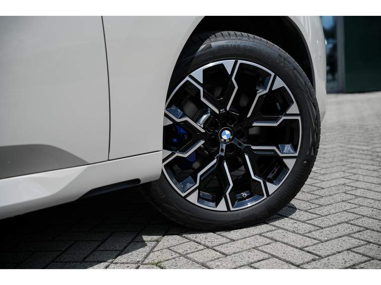 BMW BMW