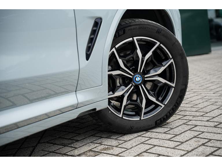 BMW BMW