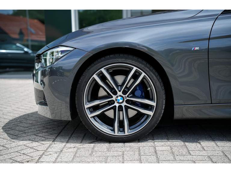 BMW BMW