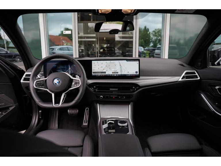 BMW BMW