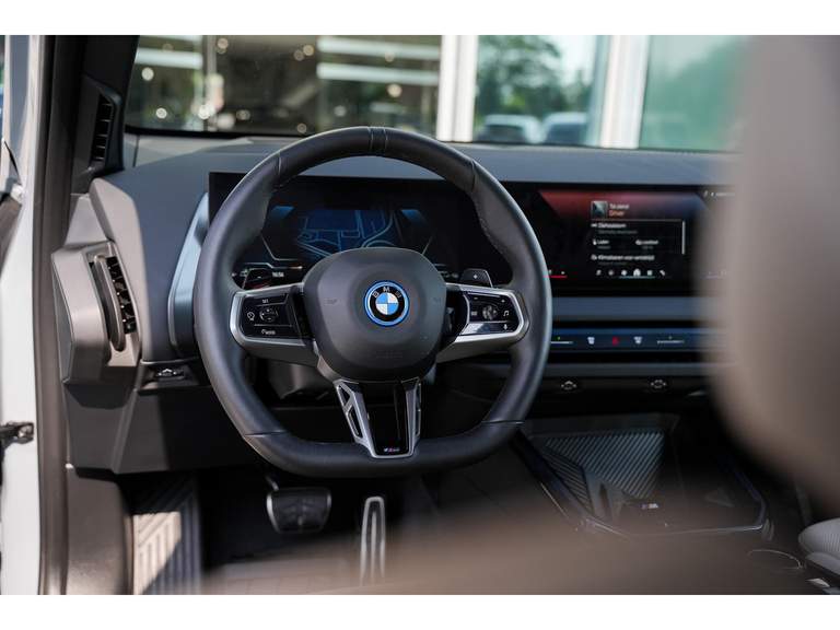 BMW BMW