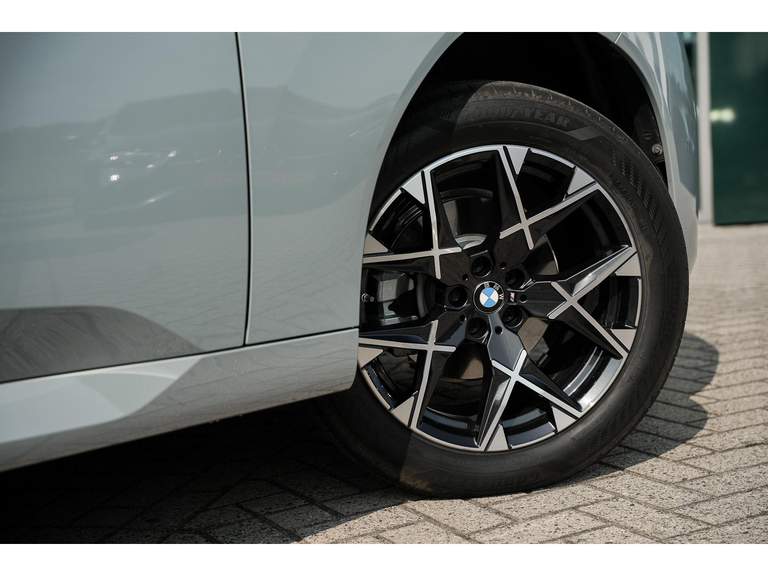 BMW BMW