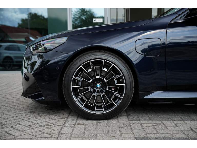 BMW BMW