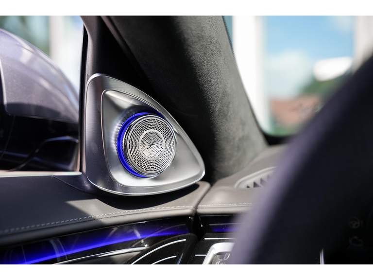 Mercedes-Benz Mercedes-Benz
