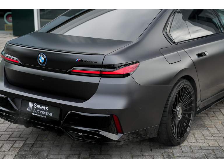 BMW BMW