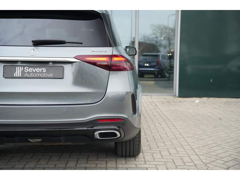 Mercedes-Benz Mercedes-Benz