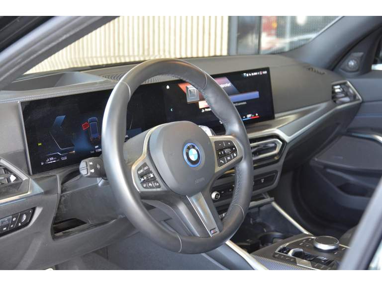 BMW BMW