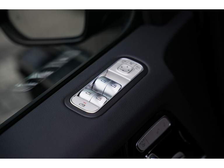 Mercedes-Benz Mercedes-Benz