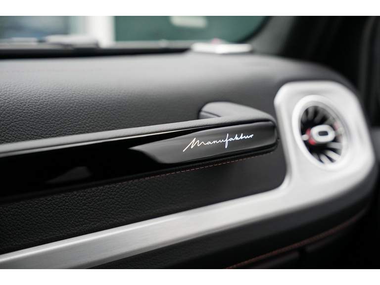 Mercedes-Benz Mercedes-Benz