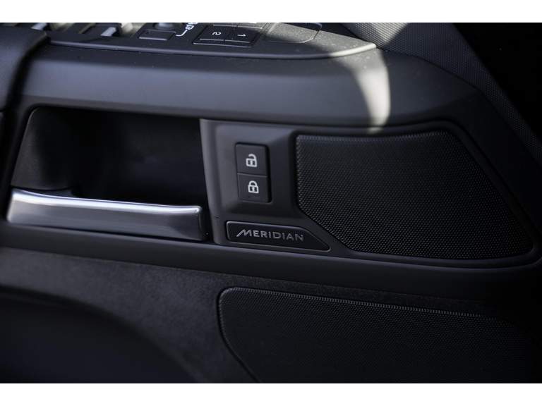 Land Rover Land Rover