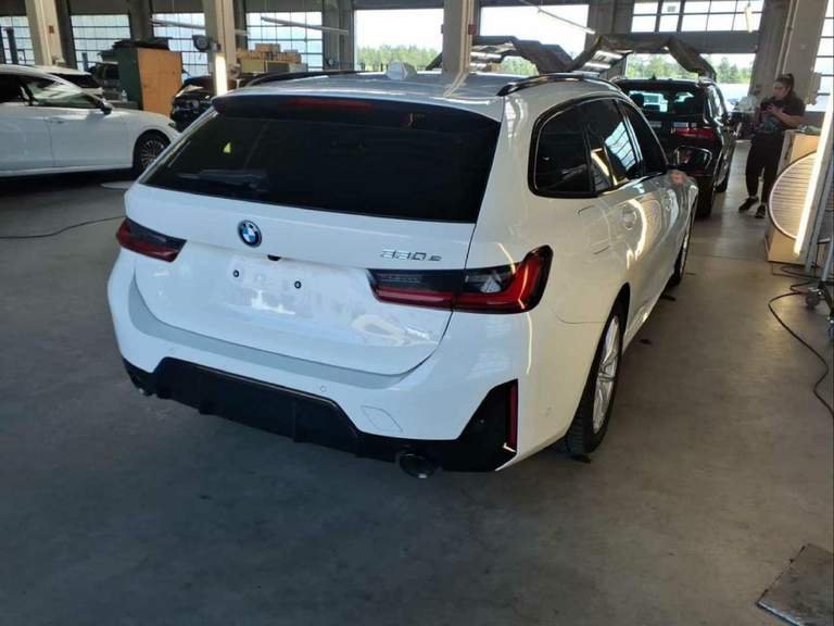 BMW