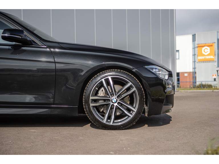 BMW BMW