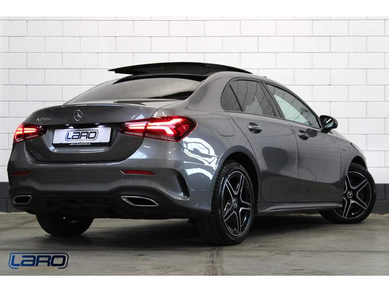 Mercedes-Benz Mercedes-Benz