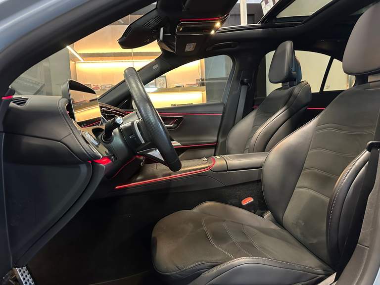 Mercedes-Benz Mercedes-Benz