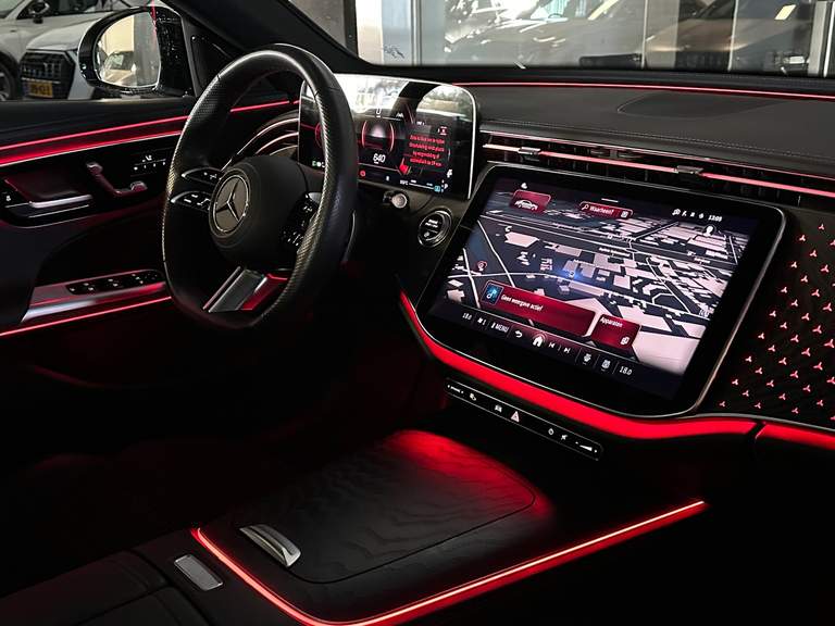 Mercedes-Benz Mercedes-Benz