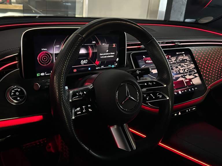 Mercedes-Benz Mercedes-Benz