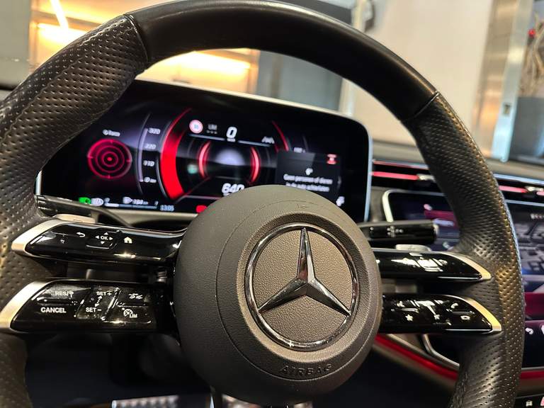 Mercedes-Benz Mercedes-Benz