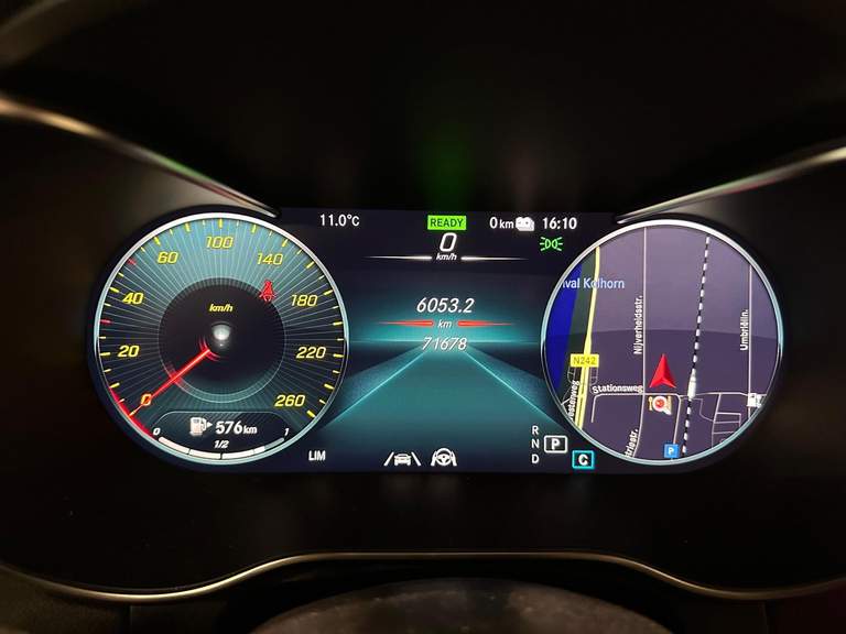 Mercedes-Benz Mercedes-Benz