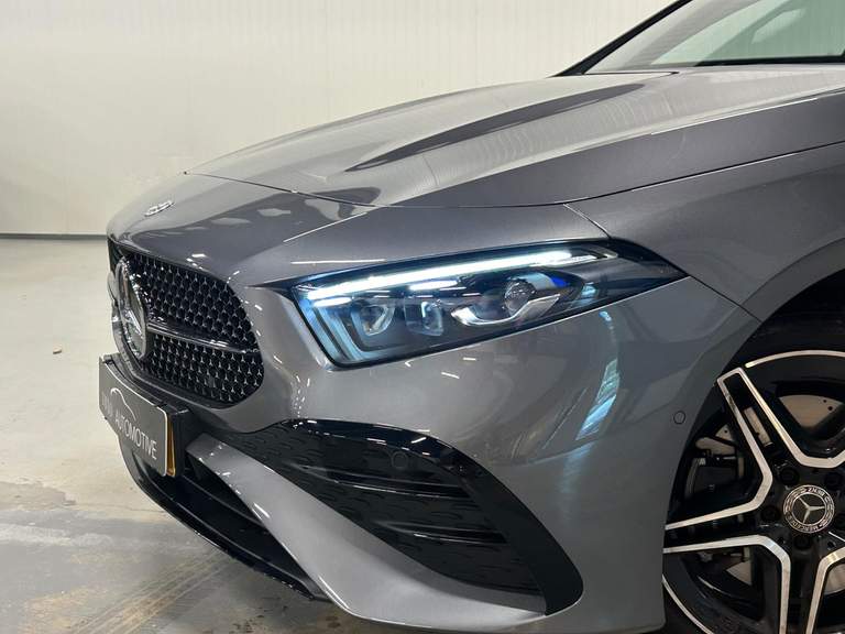 Mercedes-Benz Mercedes-Benz