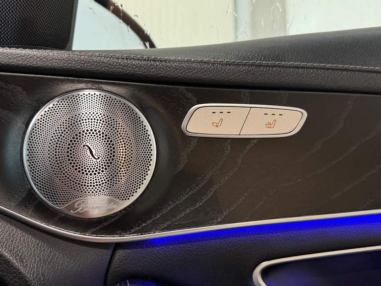 Mercedes-Benz Mercedes-Benz