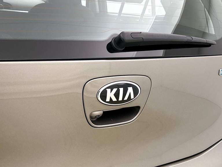 Kia Kia