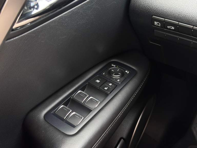 Lexus