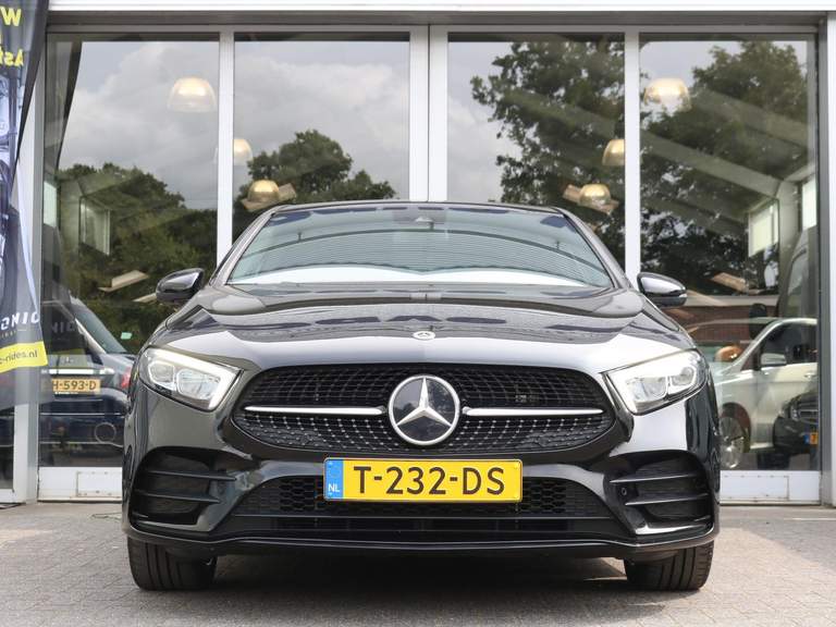 Mercedes-Benz Mercedes-Benz