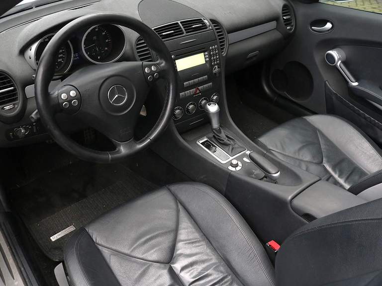 Mercedes-Benz Mercedes-Benz