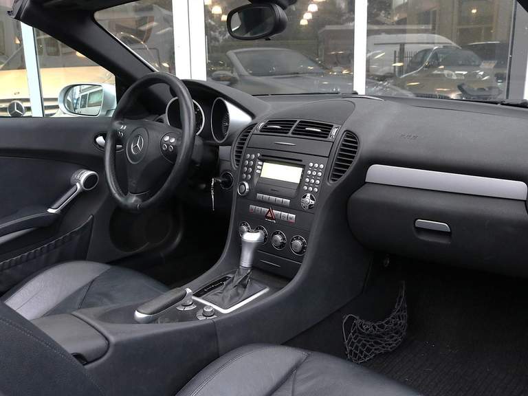 Mercedes-Benz Mercedes-Benz