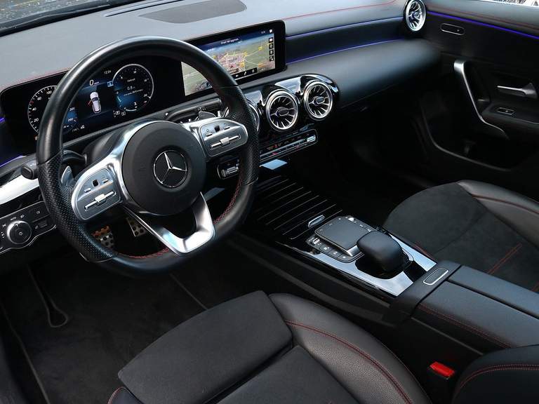 Mercedes-Benz Mercedes-Benz